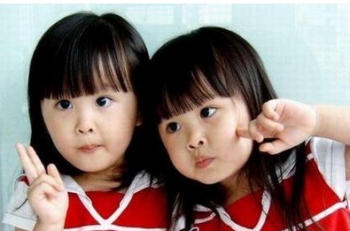 韩国双胞胎女孩起名_韩国双胞胎女孩起名