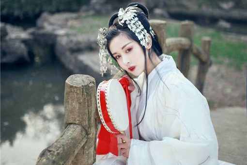 元姓女孩起名古风
