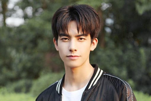 姓费男孩取名字 费姓的男孩名字