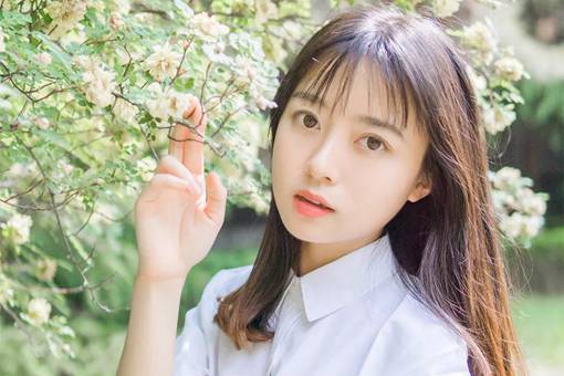 姓顾的女孩名字比较冷