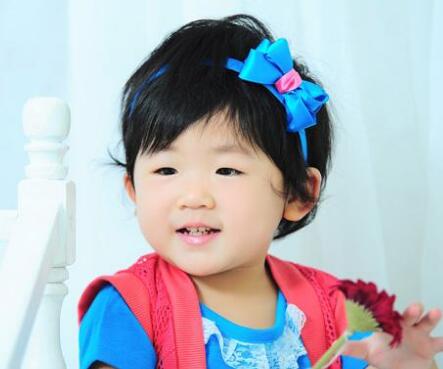 2019年腊月十九出生女孩五行缺土起名推荐