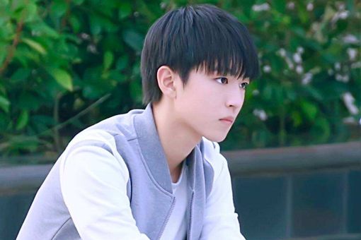 费姓男孩起什么名字最好听?费姓男孩好听名字大全