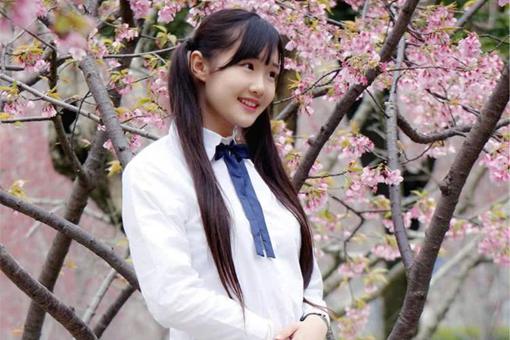 姓费的女孩名字唯美