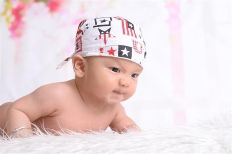 农历2018年六月十八孩子起名