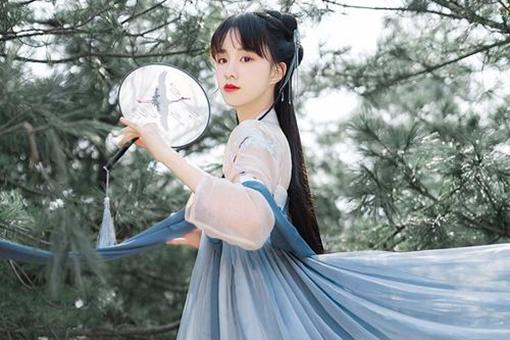 郝姓女孩简单创意名字