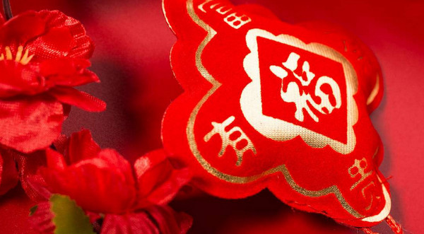 2020年正月初二五行缺金女孩起名,喜金女孩名字推荐！