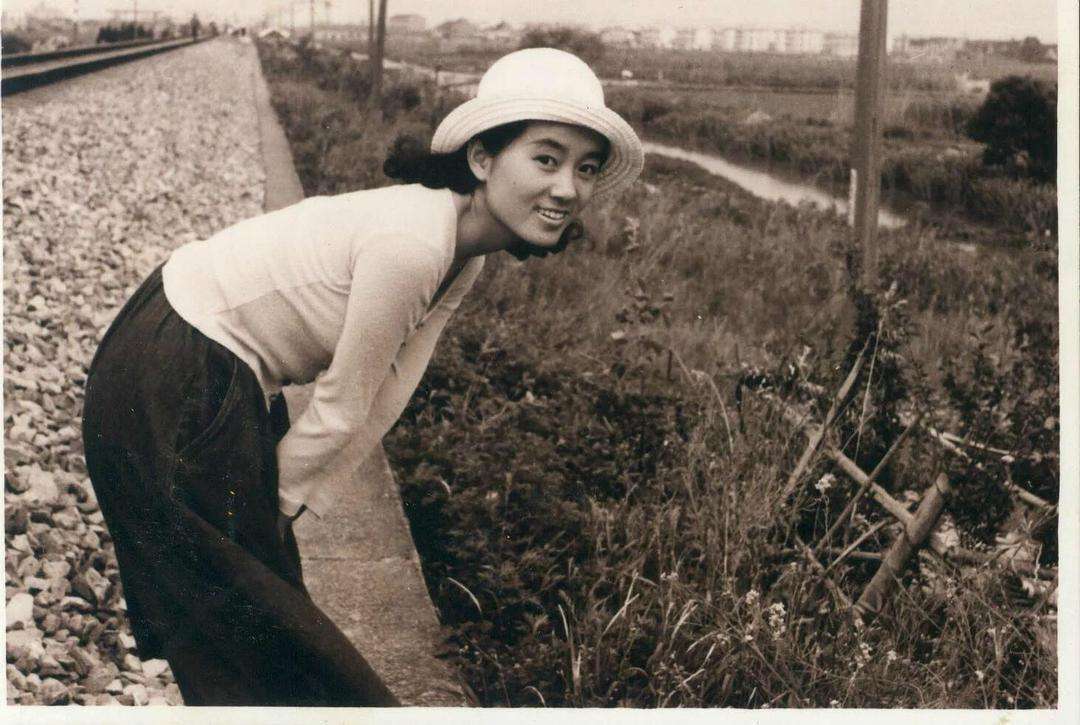 安妮宝贝改名“庆山”后，运势断崖式下跌