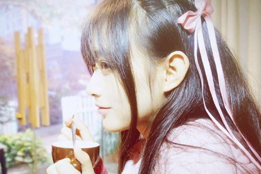 姓岑的女孩三点水取什么名字好?