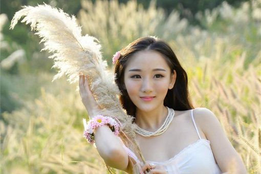 方姓女孩名字独特二字