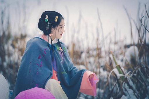 姓齐的女孩名字古风
