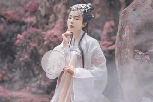 康姓女孩取什么名字?康姓女孩起名有诗意