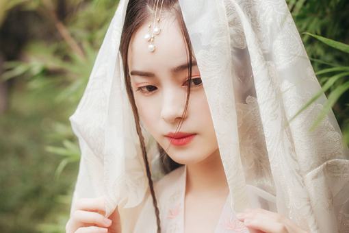 康姓女孩取什么名字?康姓女孩起名有诗意