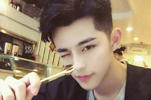 姓汤的男孩名字100分