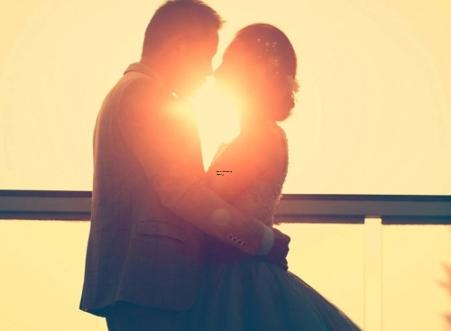 属鼠男和属蛇女结婚会幸福吗？属鼠幸运颜色是什么？
