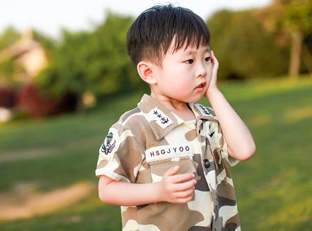 梦见蛇亲我