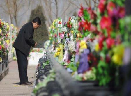 梦见别人打死人是什么意思
