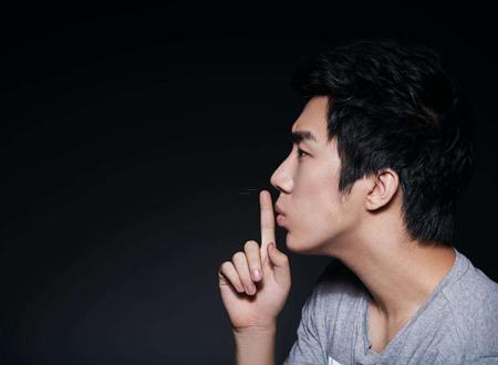 女人脑门有痣好吗？脑门有痣有什么含义？