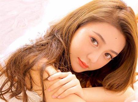 手相子孙纹婚姻线交叉