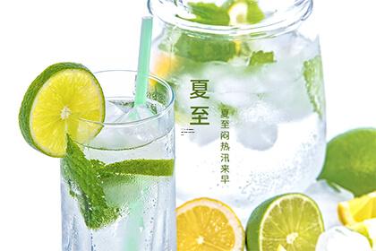为何大年初一不能回娘家过年,大年三十和初一女儿可以回娘家吗