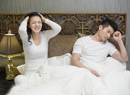 水瓶座父亲对女儿早恋怎么看？
