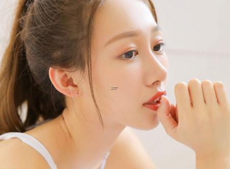 男后背有痣图解大全，男人背后有痣代表什么