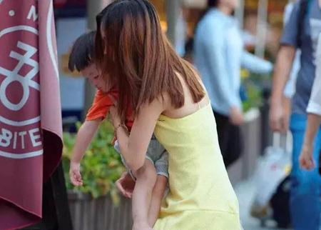 梦见眼睛里取出异物