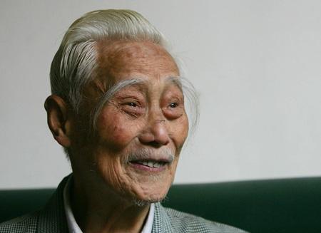 女人人生道路坎坷的面相 生活艰苦不尽人意