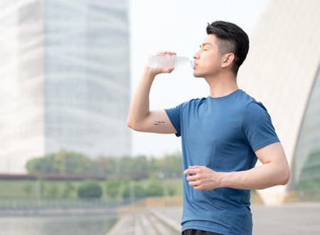 喜欢任性女孩的星座男 霸道独特有魅力