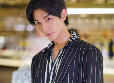 男人面黑身白面相