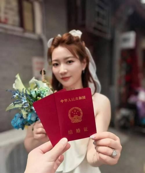 2025年11月领证吉日是哪几天