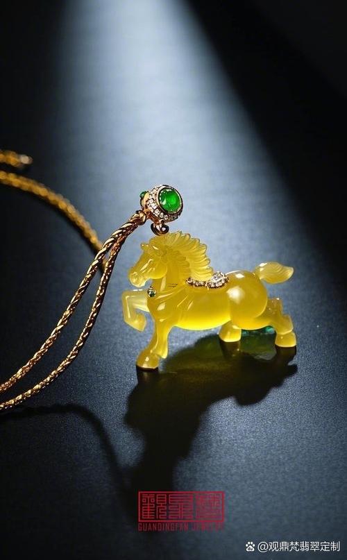 属马的女人戴什么玉好,属马的女人戴什么玉好呢