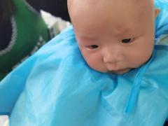 2025年11月理胎发的黄道吉日 婴儿剃头日子怎么选最吉利